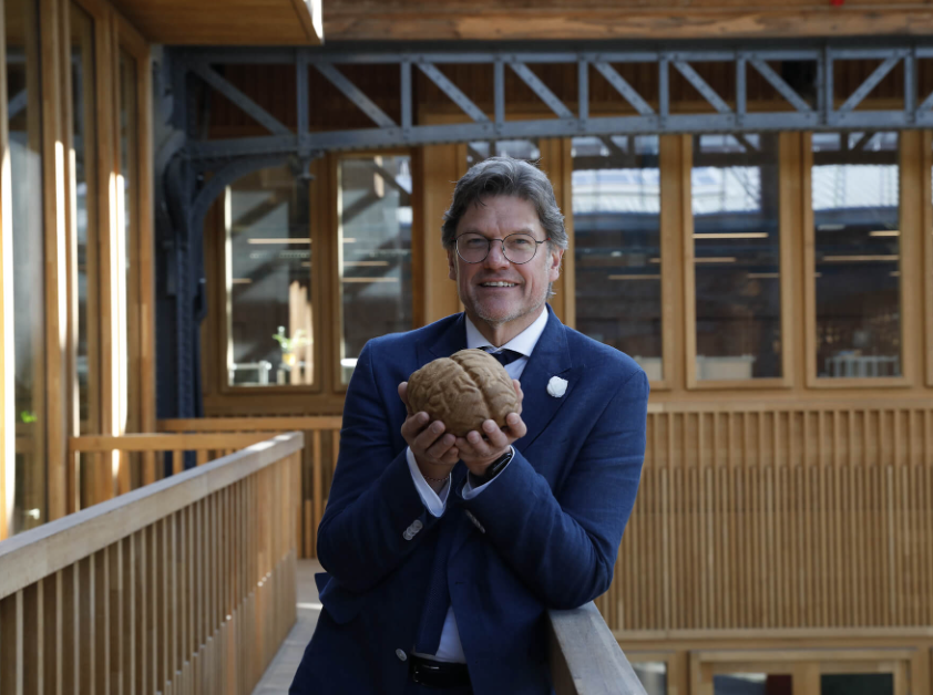 Screenshot foto Prof. Dr. Steven Laureys Screenshot foto Prof. Dr. Steven Laureys